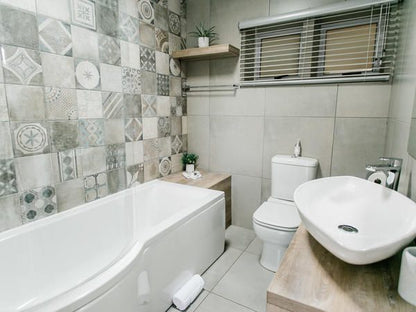 Stonehill Villa Langenhoven Park Bloemfontein Free State South Africa Unsaturated, Bathroom