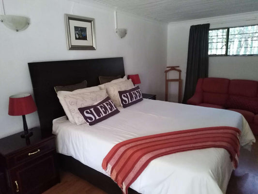 Double Room 4 @ Stone Hounds Lodge