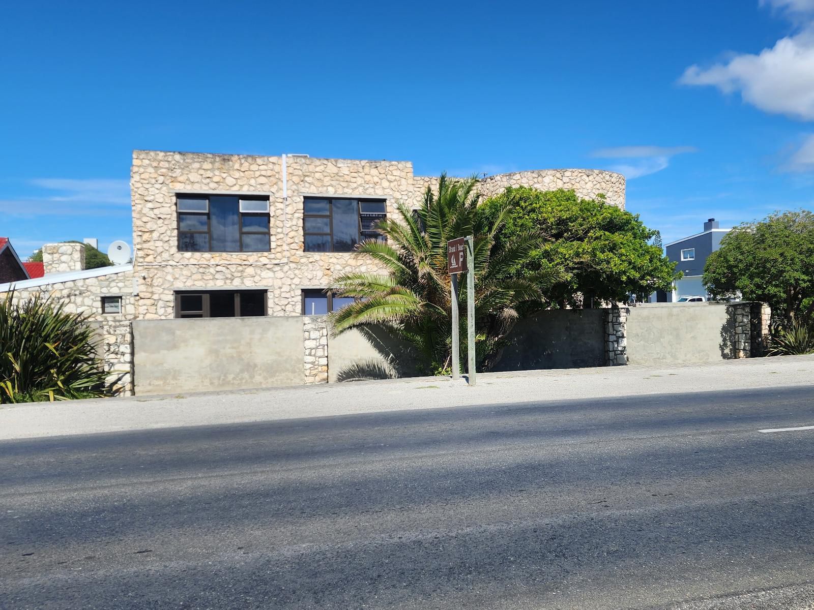 Stonehouse On Main, Building, Architecture, House, Palm Tree, Plant, Nature, Wood, Window