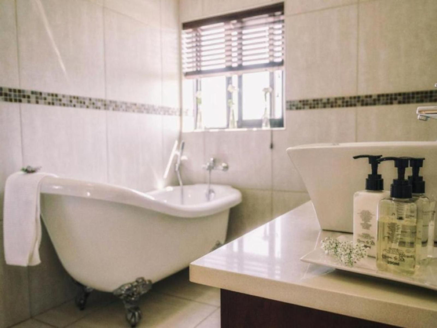 Stone Olive Guest House Wavescrest Jeffreys Bay Jeffreys Bay Eastern Cape South Africa Bathroom