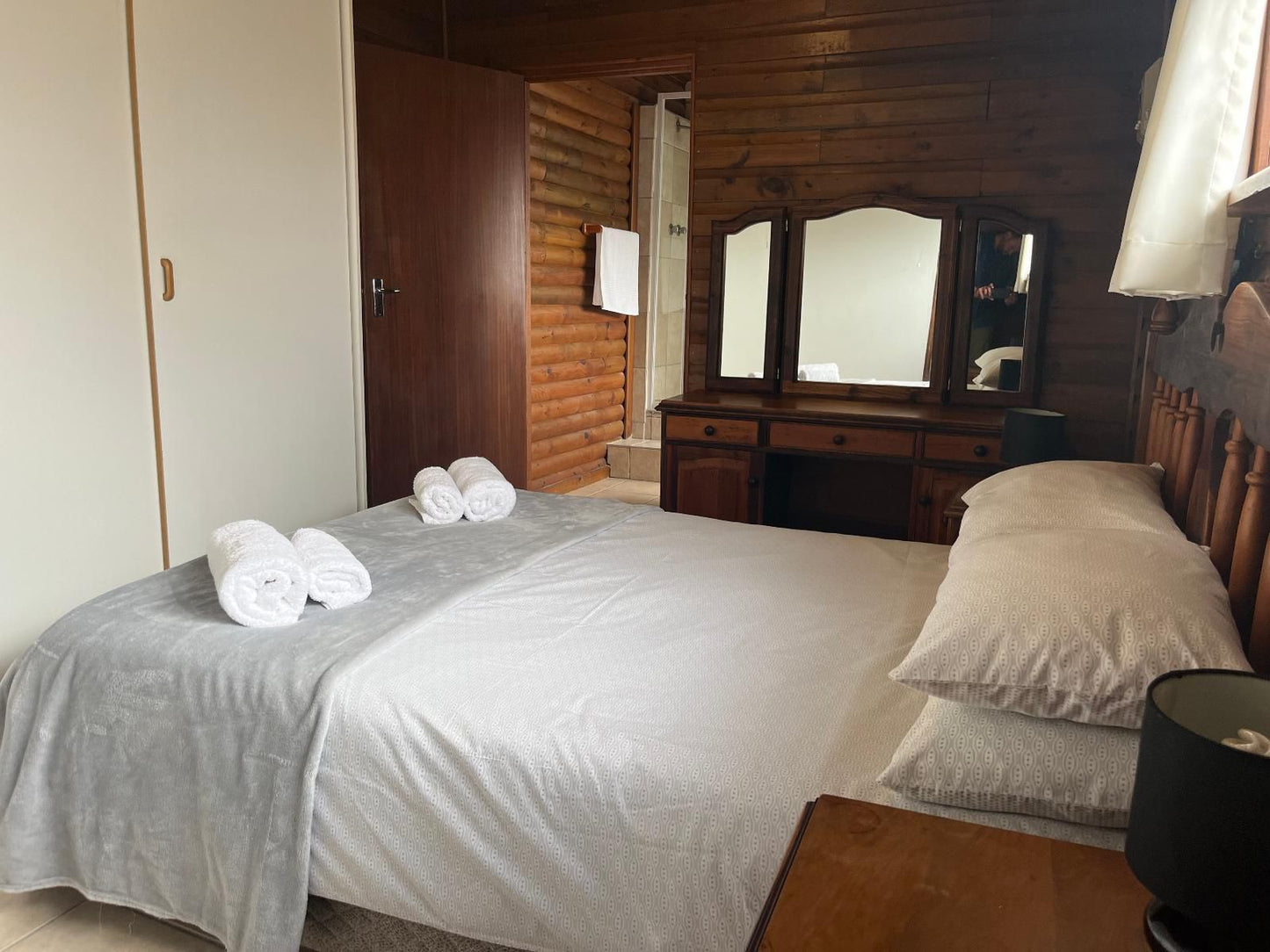 Struisbaai House Rentals, 8 on Harbour, Bedroom