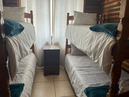 Struisbaai House Rentals, Boardwalk 12 Apartment, Bedroom