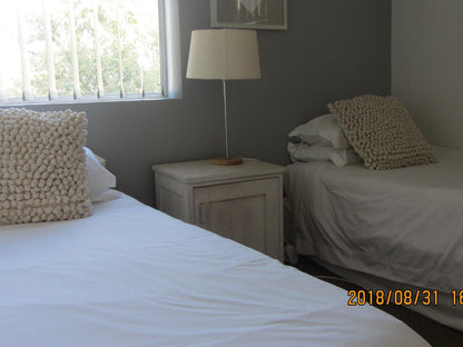 Struisbaai House Rentals, Truter Straat 3, Bedroom