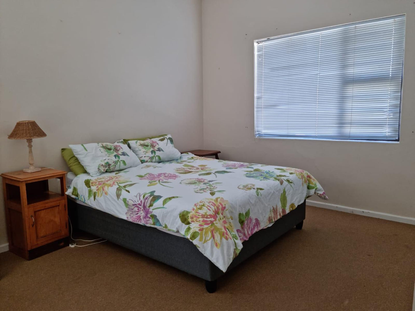 Struisbaai House Rentals, Van Breda 3, Bedroom