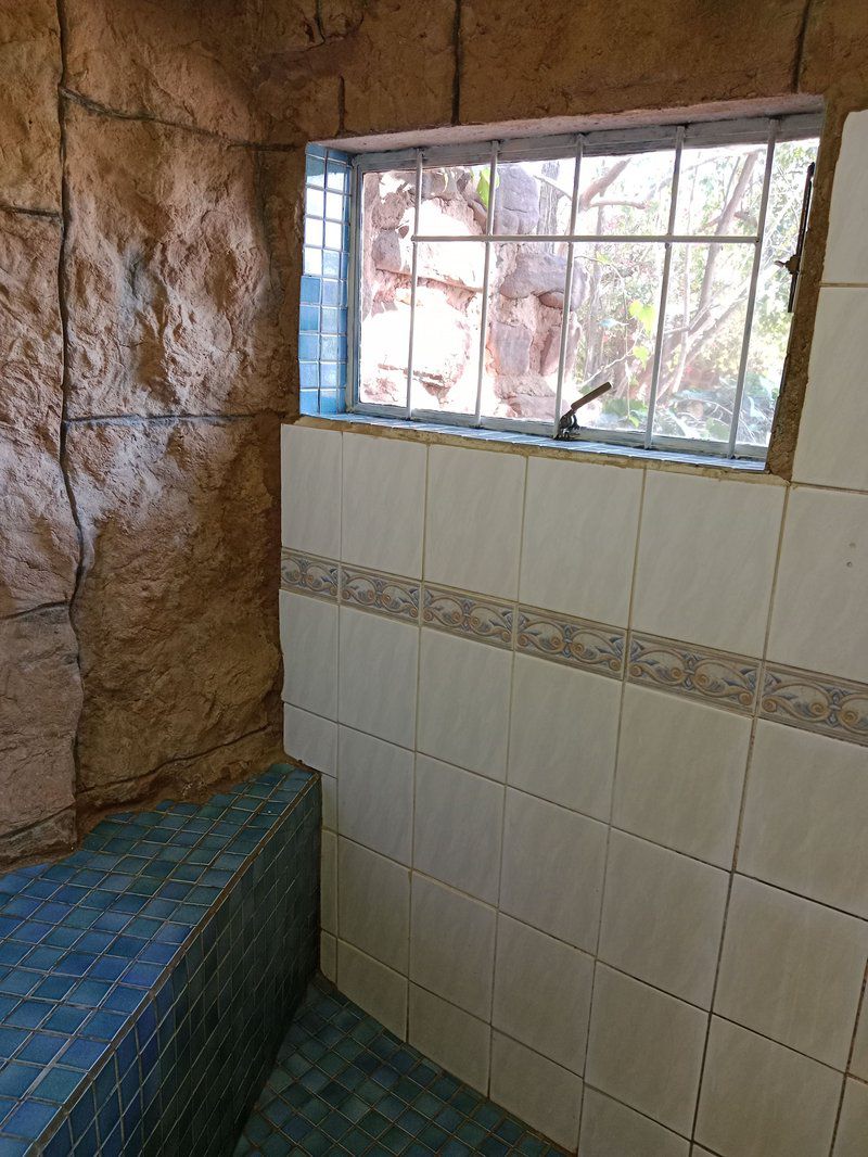 Stumble Inn Dinokeng Game Reserve Gauteng South Africa Bathroom