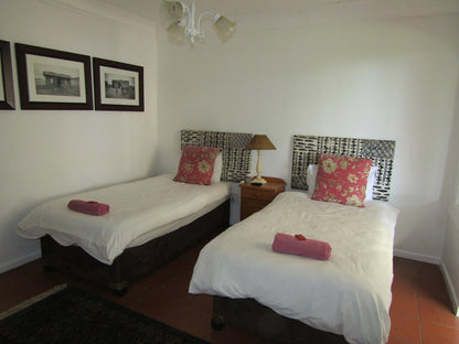 Deluxe Twin Room @ Sugar Hill Manor