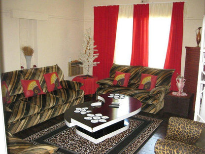 Summer Place Backpackers Lodge Estcourt Kwazulu Natal South Africa Living Room