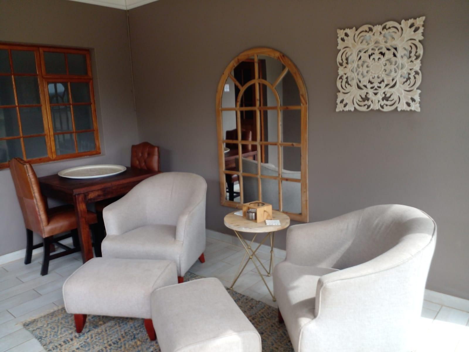Sundowner Lodge And Caravan Park Piet Retief Mpumalanga South Africa Living Room