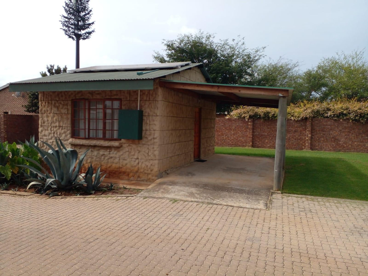 Sundowner Lodge And Caravan Park Piet Retief Mpumalanga South Africa House, Building, Architecture