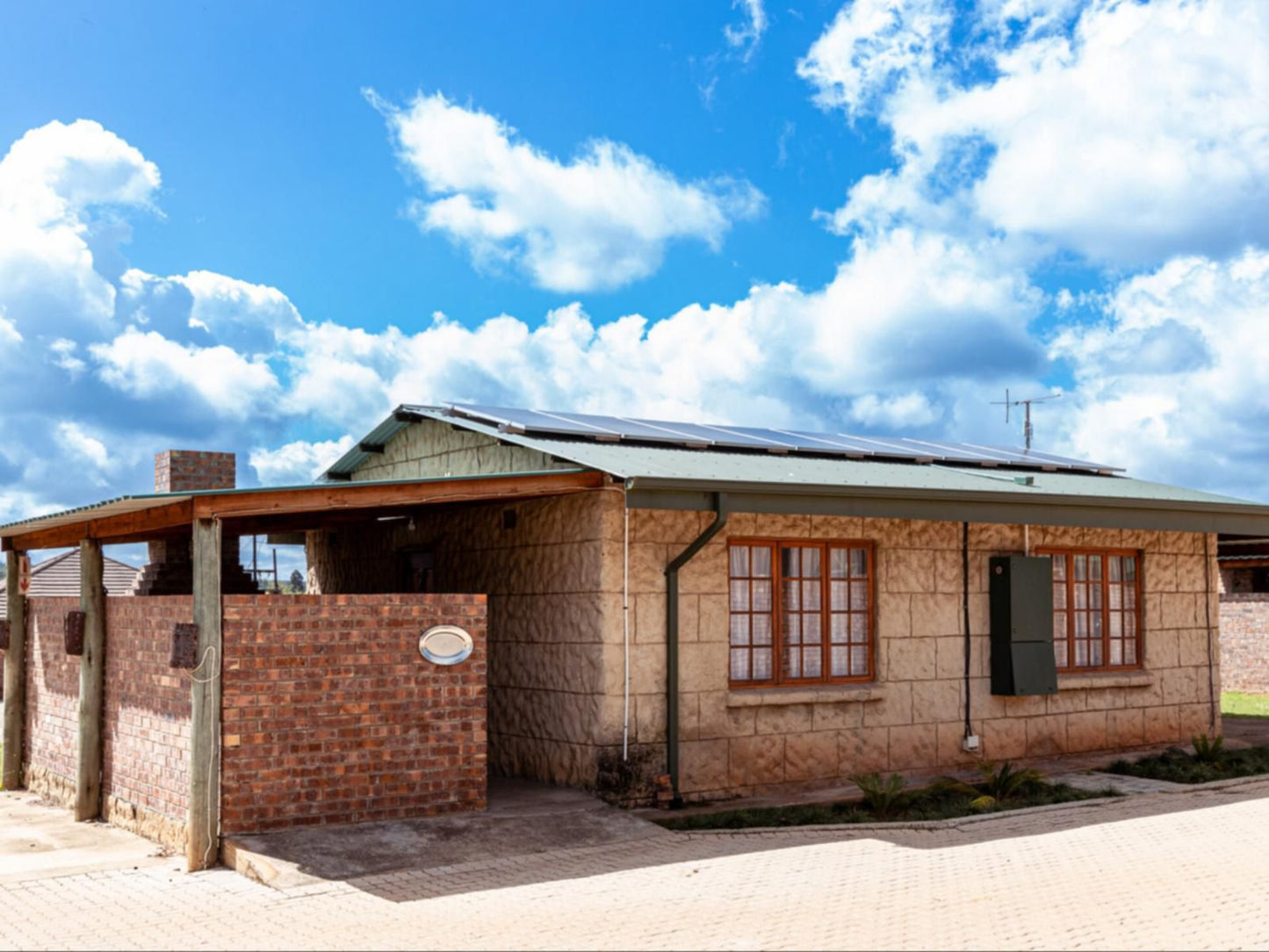 Sundowner Lodge And Caravan Park Piet Retief Mpumalanga South Africa Complementary Colors, House, Building, Architecture