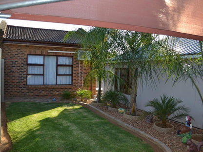 Sunel Guest Rooms Malmesbury Western Cape South Africa House, Building, Architecture, Garden, Nature, Plant
