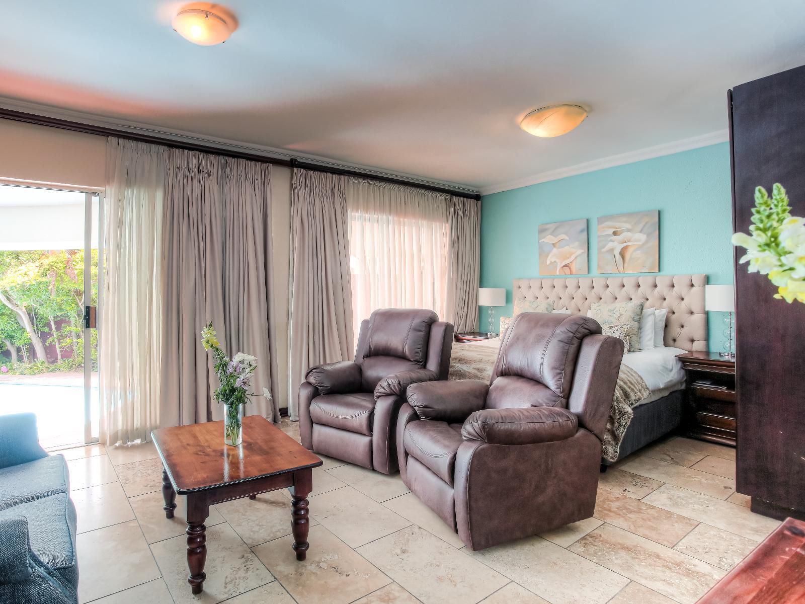 Sunninghill Recovery Lodge, Executive Room, Living Room