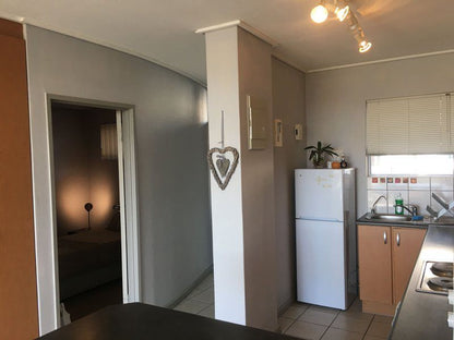 Sunny 2 Bedroom At Tygervalley Waterfront Tyger Valley Cape Town Western Cape South Africa Kitchen