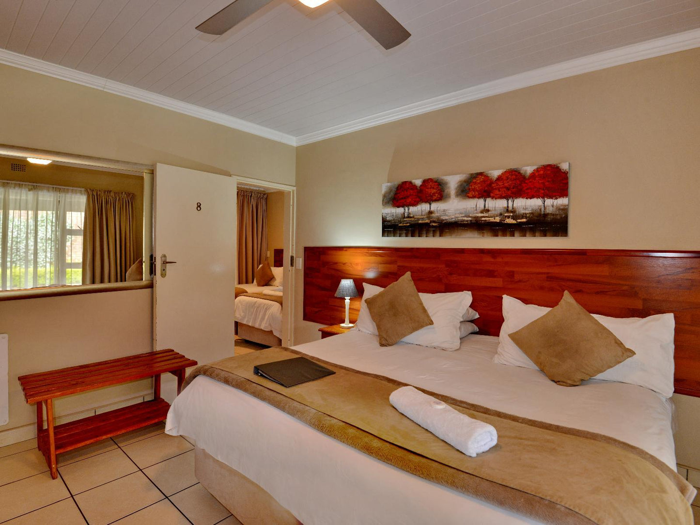 Family Suite- Interleading Rooms @ Sunrock Guesthouse