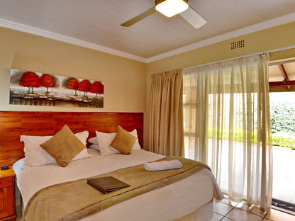 Family Suite- Interleading Rooms @ Sunrock Guesthouse
