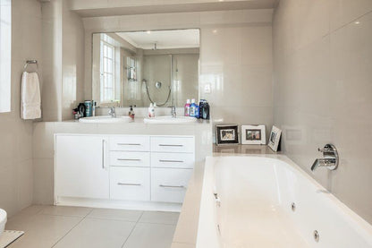 Sun And Sea Family Villa Green Point Cape Town Western Cape South Africa Unsaturated, Bathroom