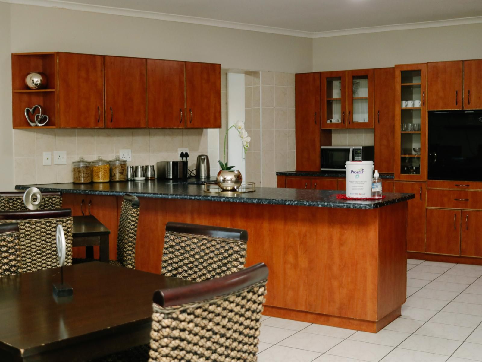 Sunset Events And Accommodation Summerstrand Port Elizabeth Eastern Cape South Africa Kitchen