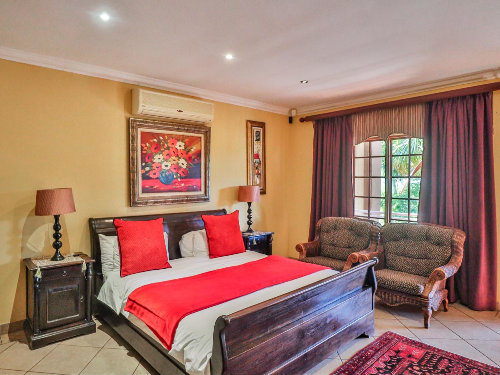 Sunset Ridge Guest House, Luxury Rooms