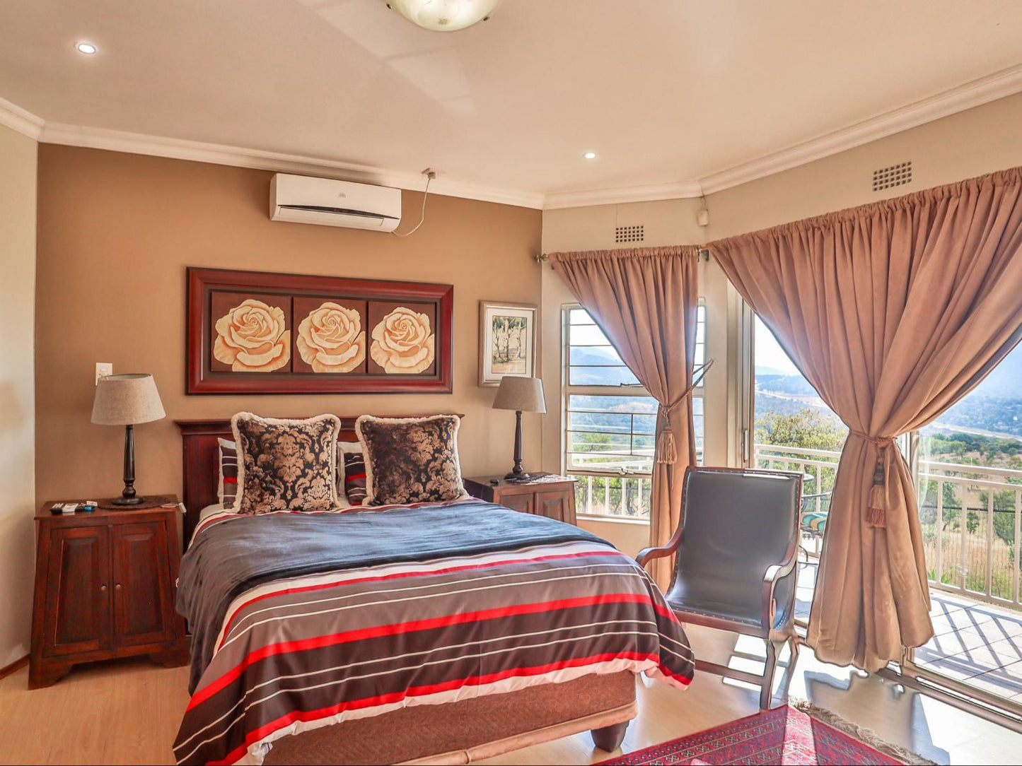 Sunset Ridge Guest House, Private Balcony, Bedroom