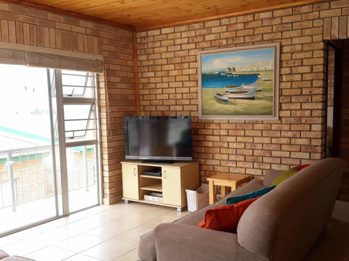 Surf Point No 6 Wavescrest Jeffreys Bay Jeffreys Bay Eastern Cape South Africa Living Room