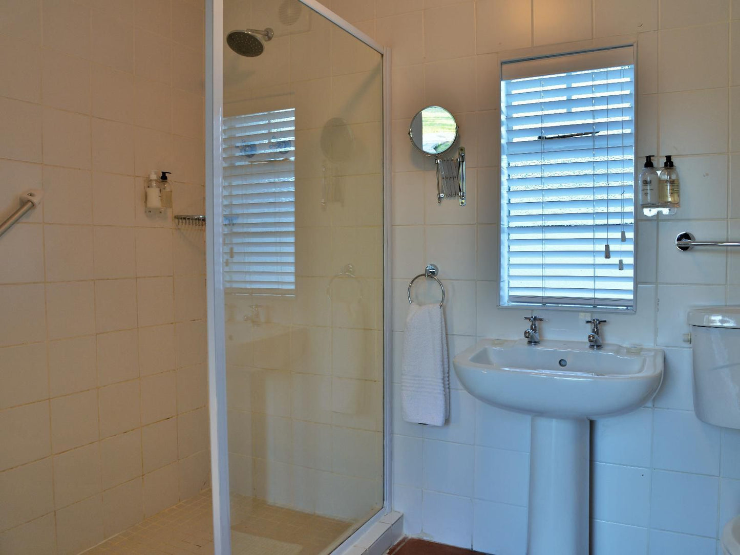 Swartberg Hotel, Twin Room, Bathroom