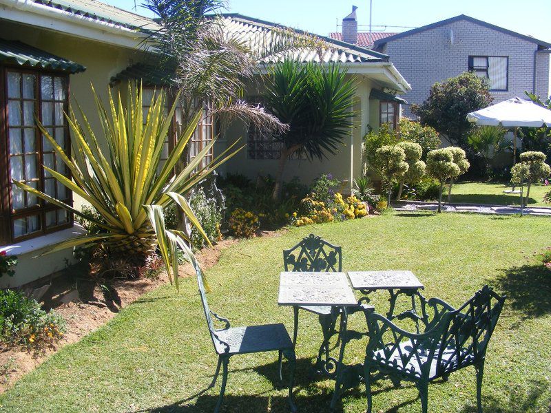 Sybille Accommodation Lamberts Bay Western Cape South Africa House, Building, Architecture, Palm Tree, Plant, Nature, Wood, Garden