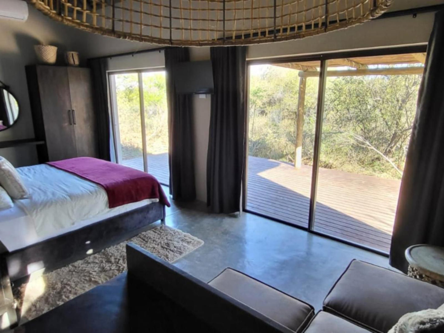 Taaibos Bush Lodge, Taaibos Bush Lodge Deluxe Chalet TWIN XL, Bedroom