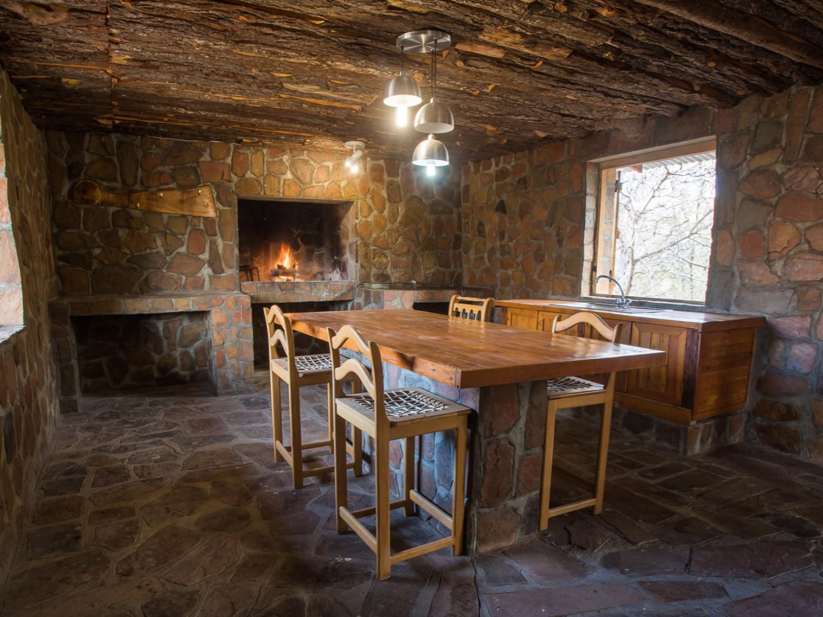 Taaiboschfontein, Cabin, Building, Architecture, Fireplace, Bar