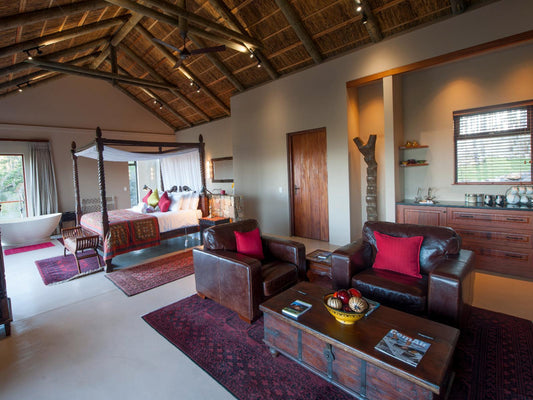 ROOM 4 Free-standing Honeymoon Suite @ Tamodi Lodge And Stables