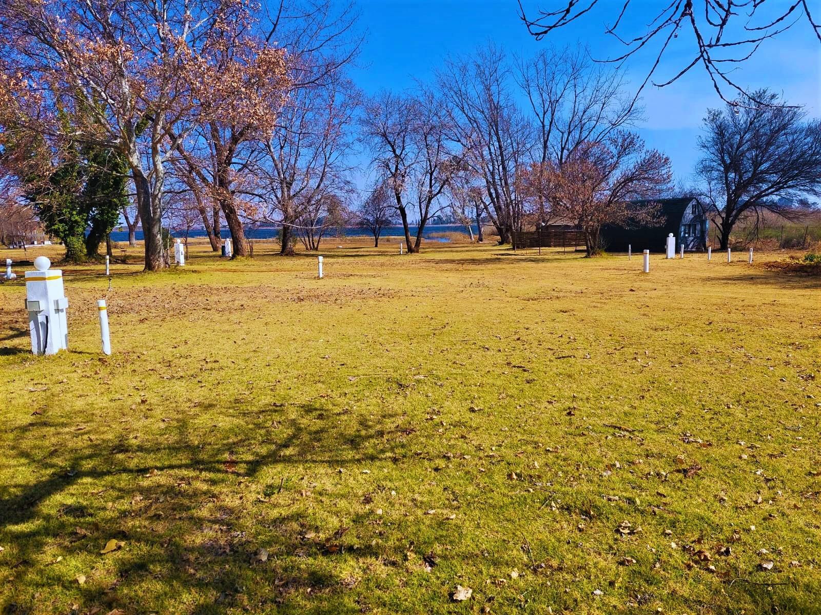 Tanglewood Nature Estate, Camping Stand 22, Colorful, Grave, Architecture, Religion, Ball Game, Sport, Cemetery