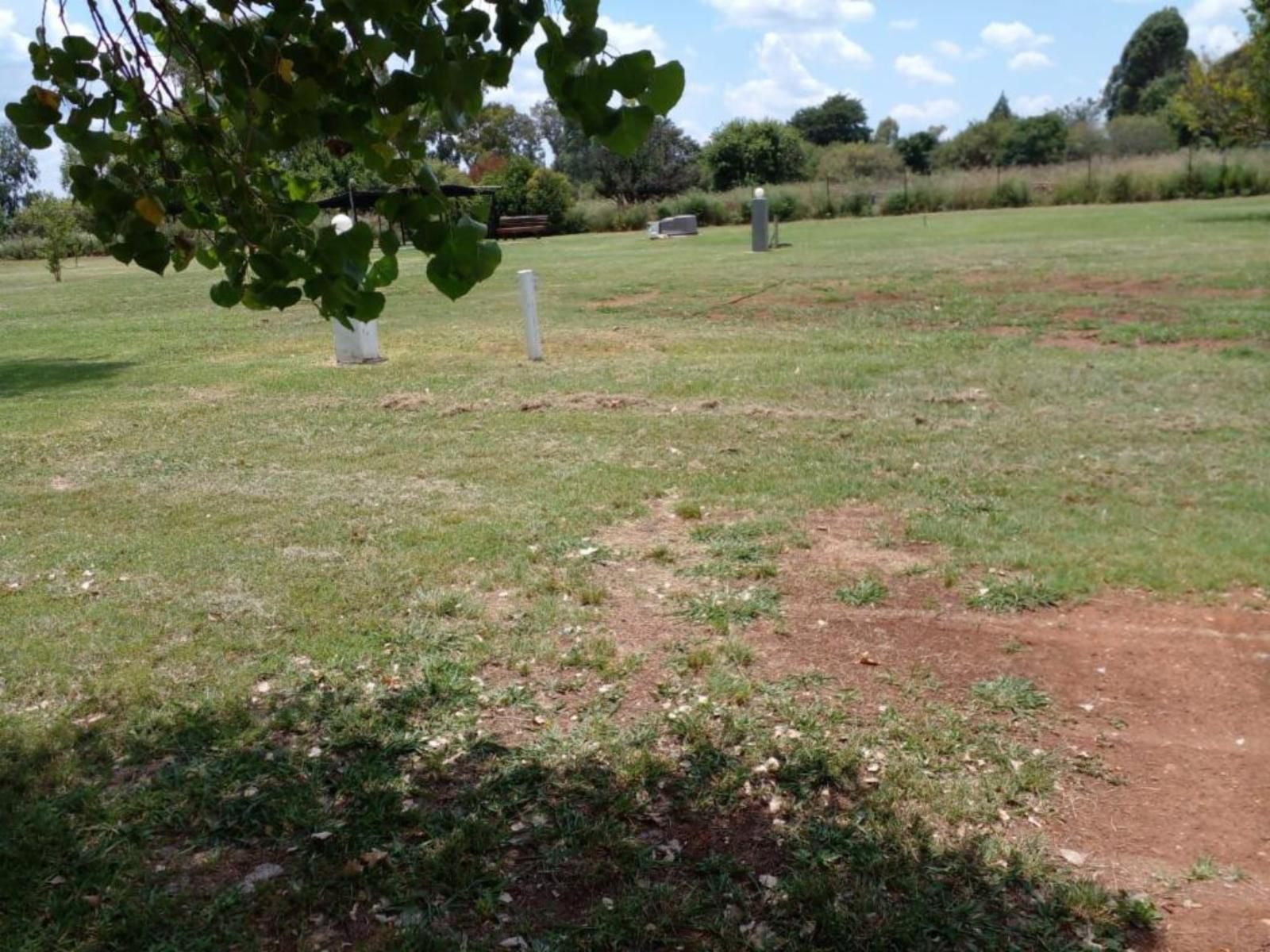 Tanglewood Nature Estate, Camping Stand 3, Field, Nature, Agriculture, Grave, Architecture, Religion, Meadow, Cemetery, Lowland