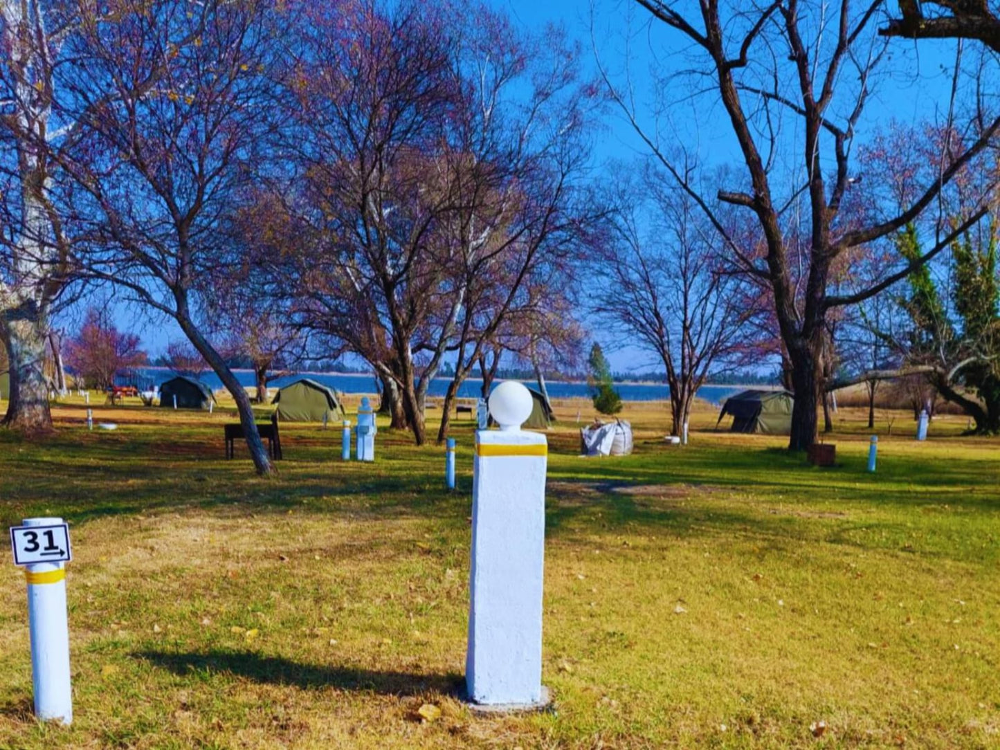 Tanglewood Nature Estate, Camping Stand 5, Grave, Architecture, Religion, Ball Game, Sport, Cemetery