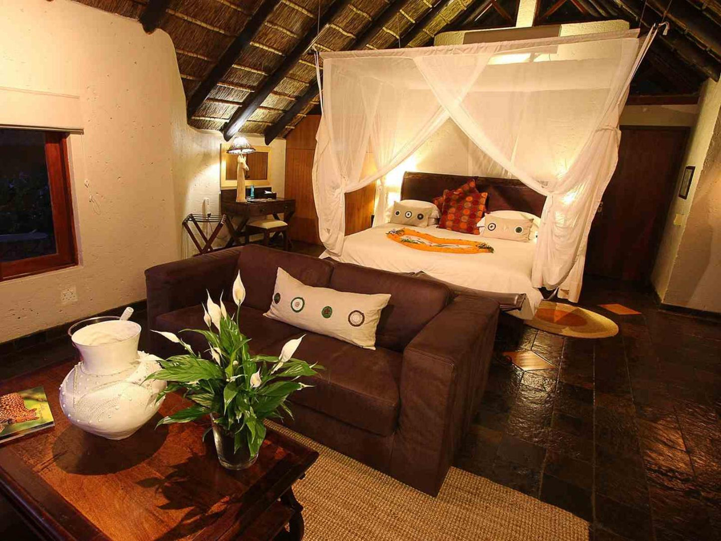 Deluxe Chalets @ Tau Game Lodge