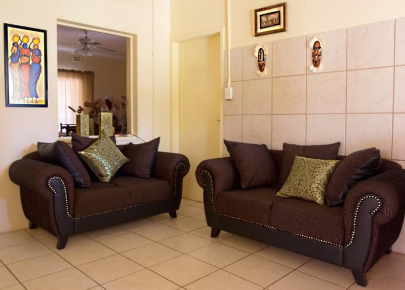 Tawana Overnight Guesthouse Lephalale Ellisras Limpopo Province South Africa Living Room