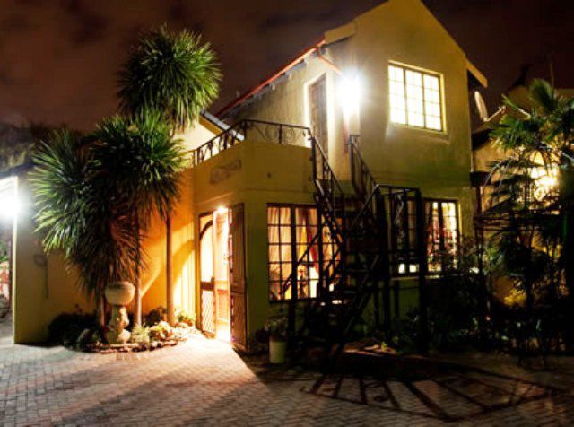 Tawani Guesthouse Secunda Mpumalanga South Africa House, Building, Architecture, Palm Tree, Plant, Nature, Wood