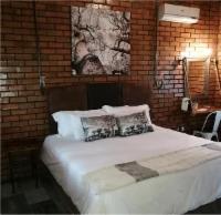 Luxury Room @ Tawni Safari Lodge