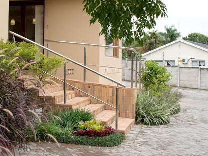 Tebeacon Beacon Bay East London Eastern Cape South Africa House, Building, Architecture, Palm Tree, Plant, Nature, Wood