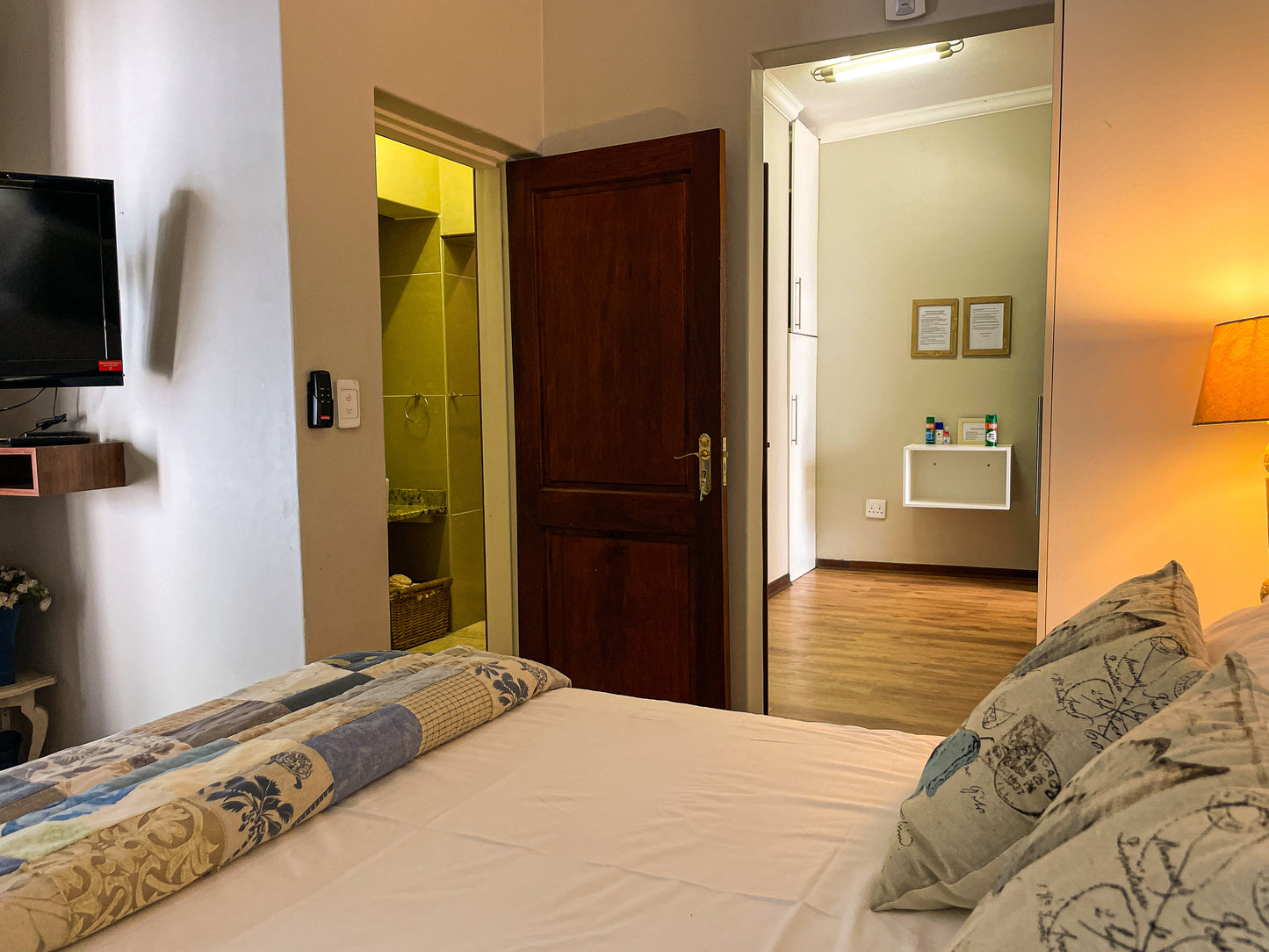 Double Rooms @ Telestai Guest House