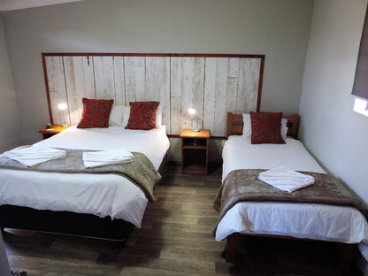 Teri-Lemveli Lodge, Stable Room (1 Double, 1 Single, 1 Bunke, Bedroom