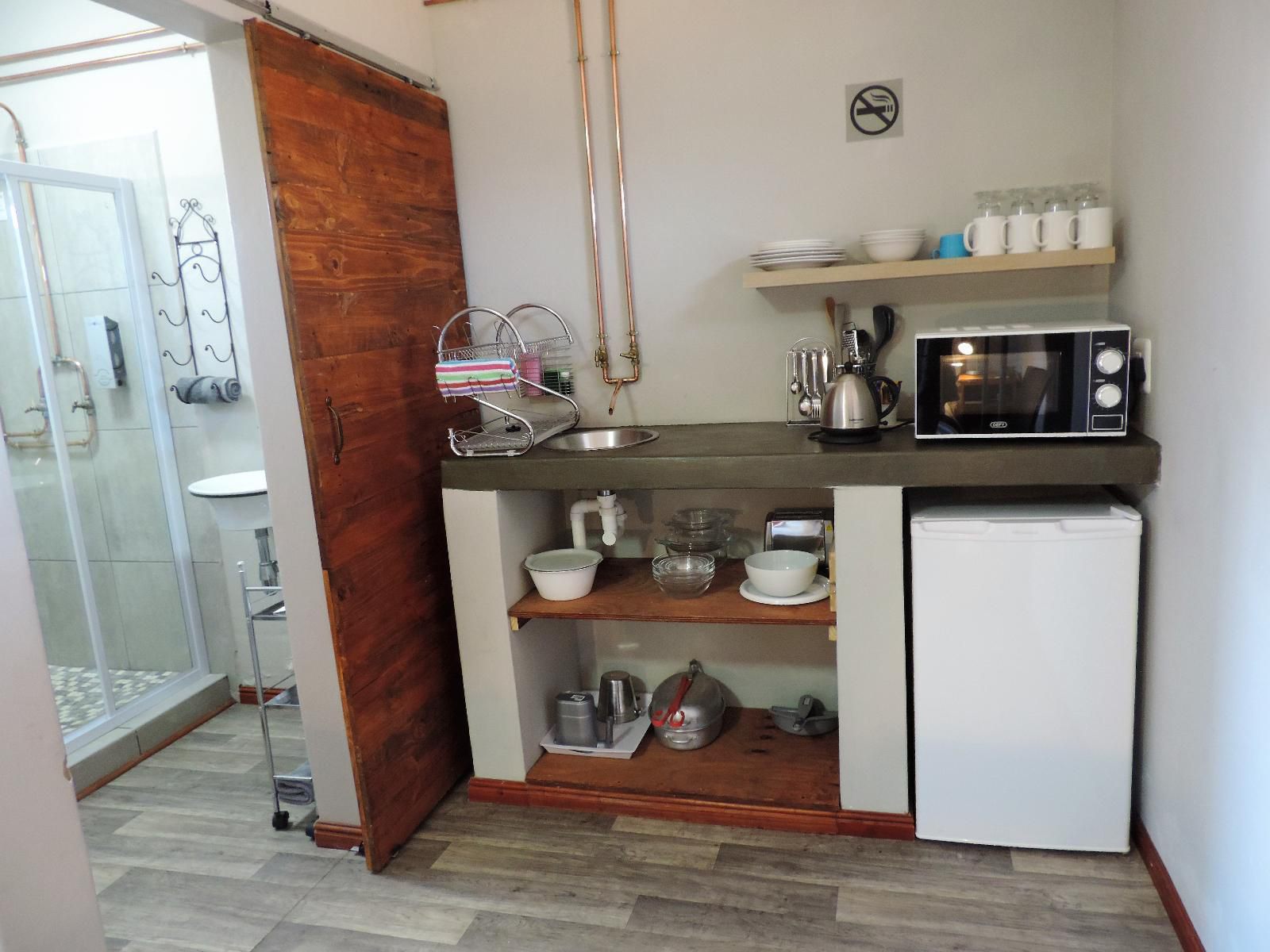 Teri-Lemveli Lodge, Stable Room (Beds 1 Double, 1 Bunker), Kitchen