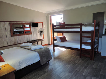 Teri-Lemveli Lodge, Stable Room (Beds 1x Double, 1 x Single), Bedroom