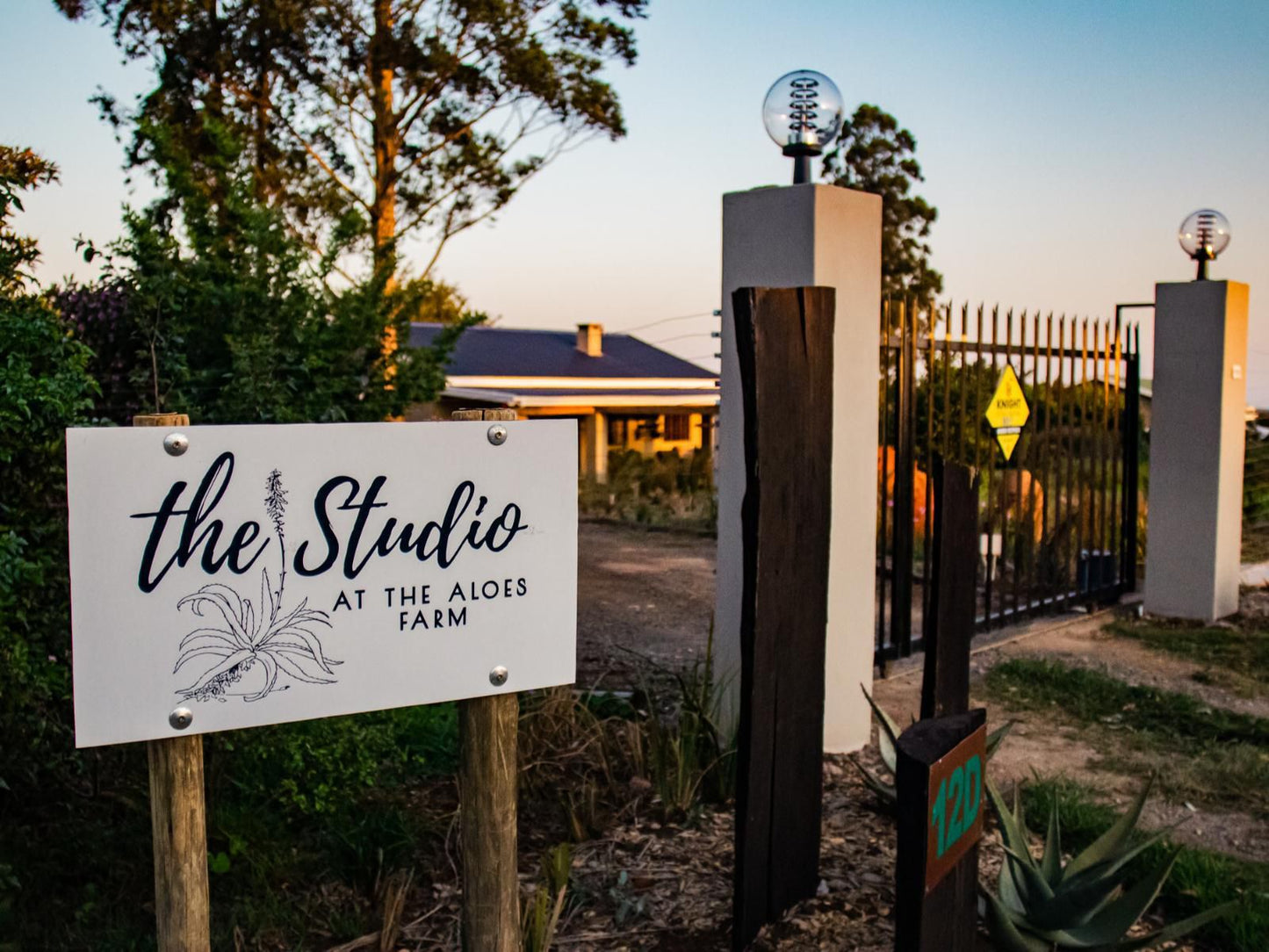 The Aloes Farm - The Studio & The Gallery, Sign