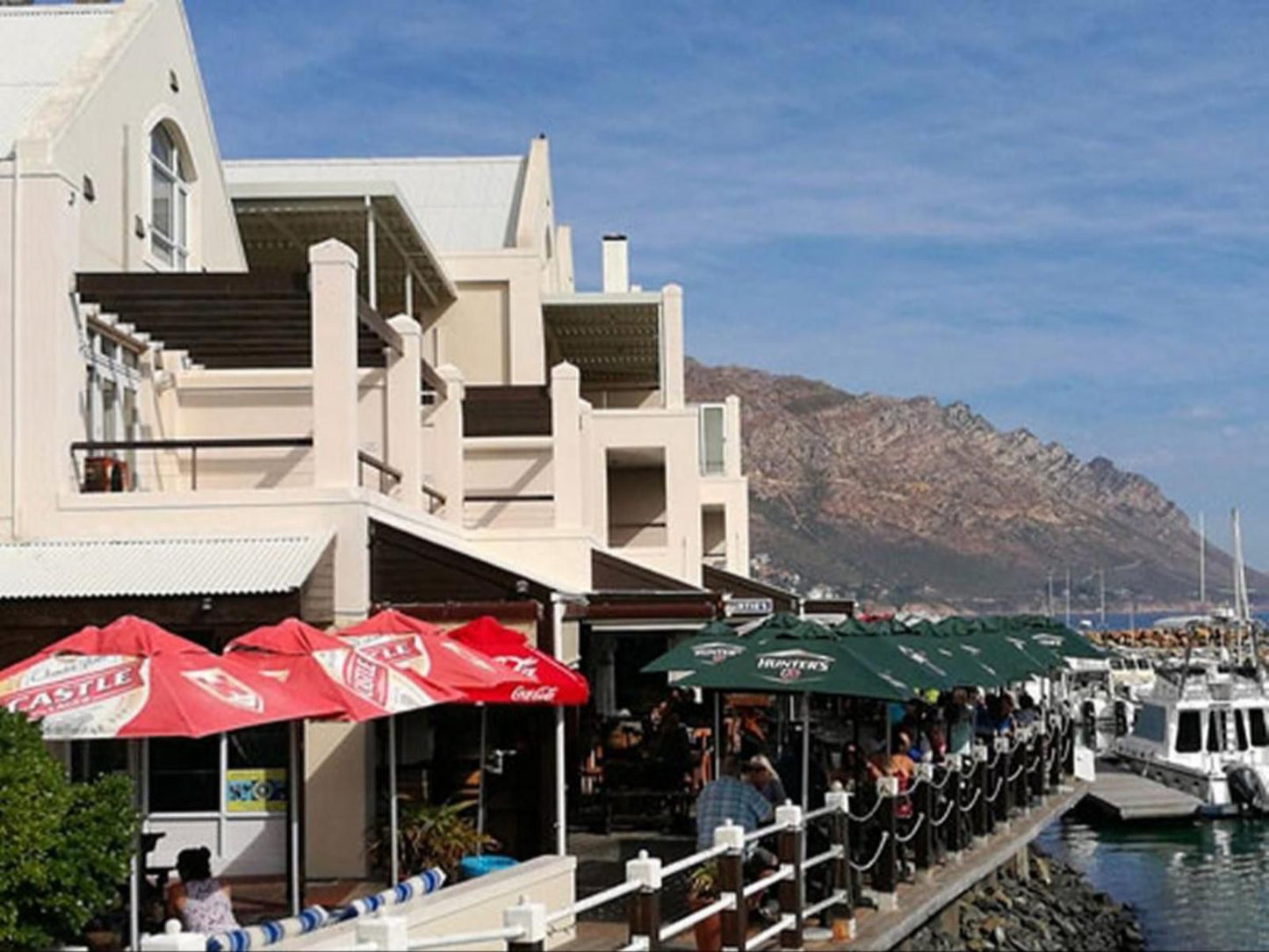 The Boardwalk Accommodation, Bar