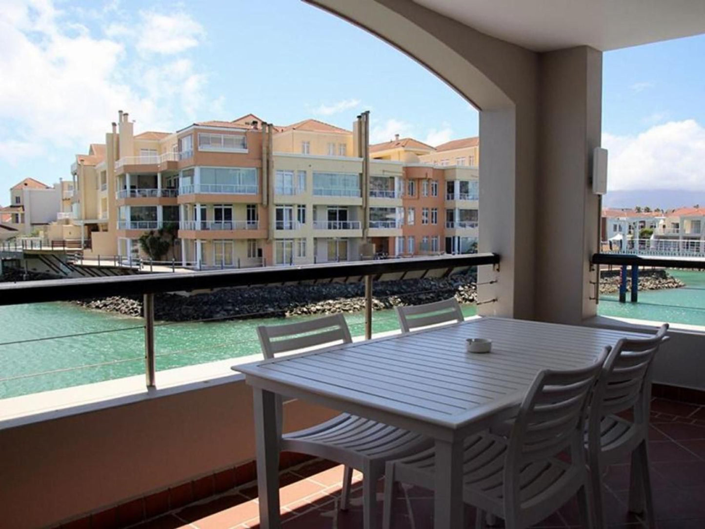 The Boardwalk Accommodation, Balcony, Architecture