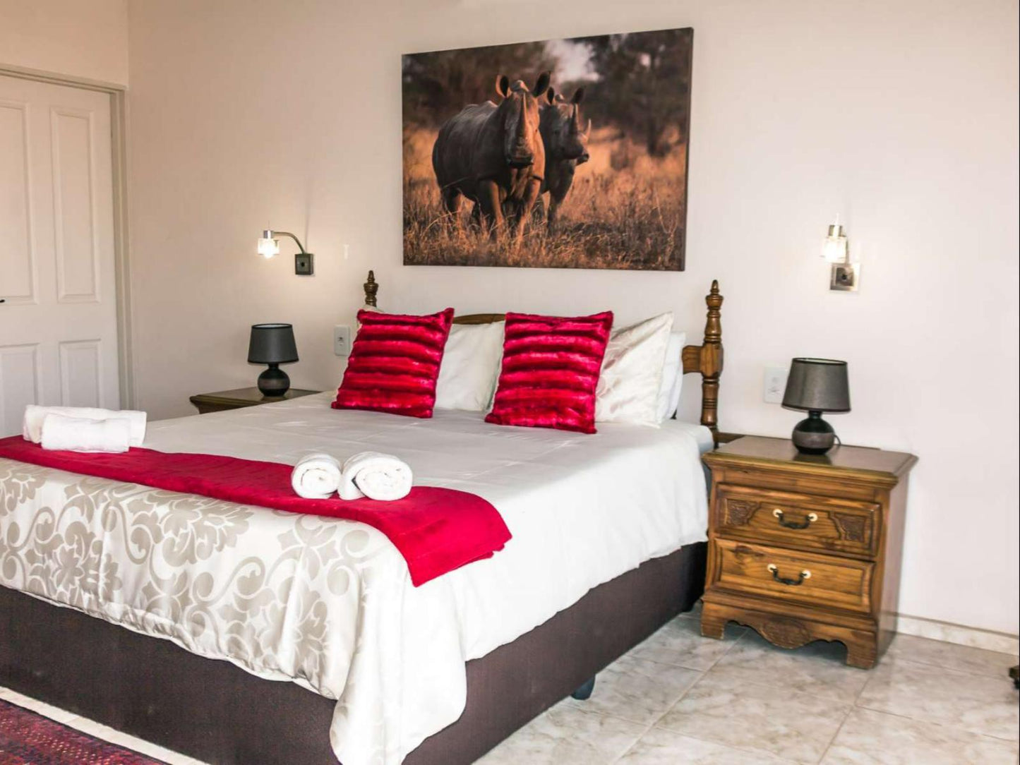 Rhino Room @ The Bushbabies Elite Lodge