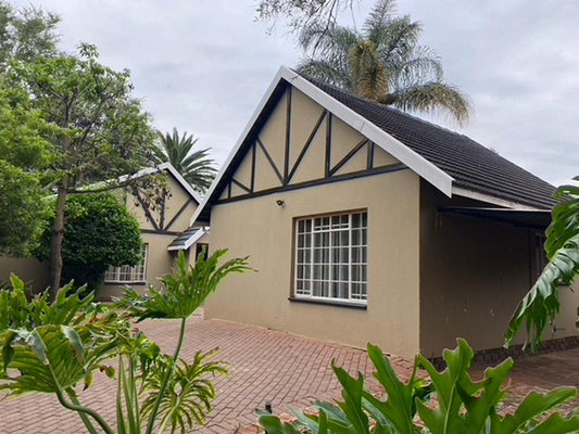 The Cottage At 152 Wierda Park Centurion Gauteng South Africa Complementary Colors, Building, Architecture, House, Palm Tree, Plant, Nature, Wood