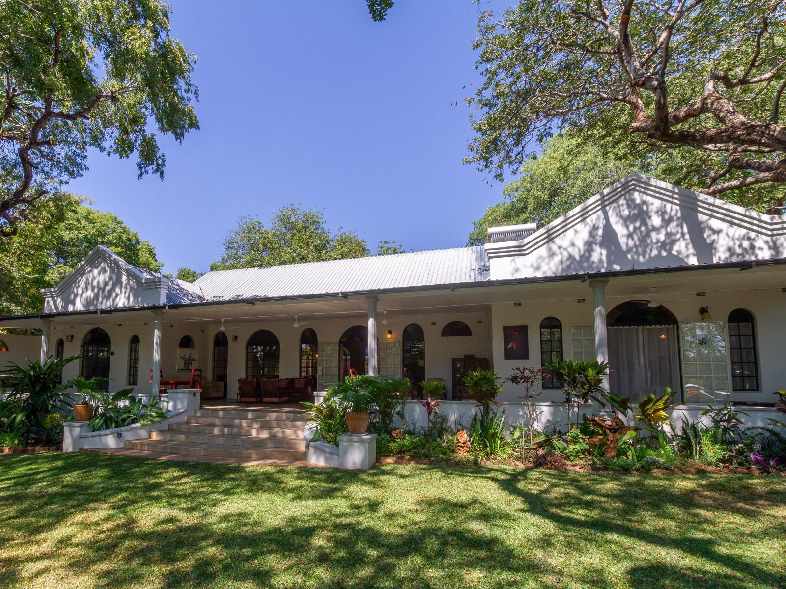 The Courtney Lodge, House, Building, Architecture