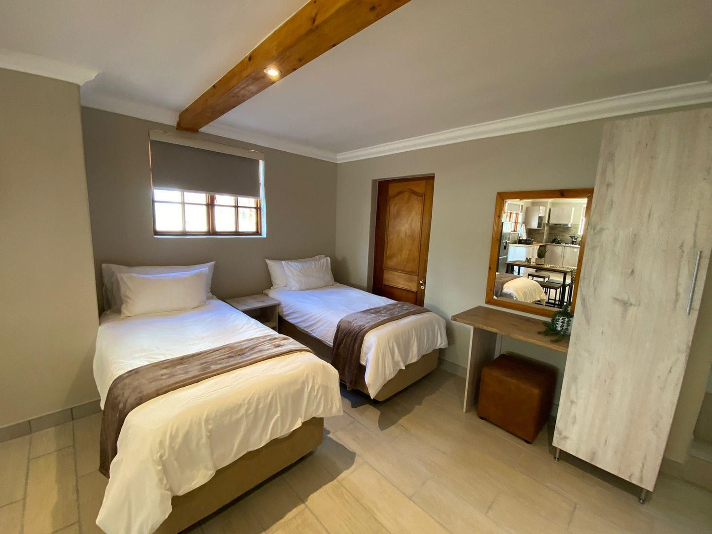 The Gables-Clarens, The Gables-Clarens Cozy Loft, Bedroom