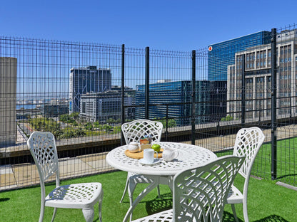 Deluxe Penthouse @ The Heriot City Centre Apartments