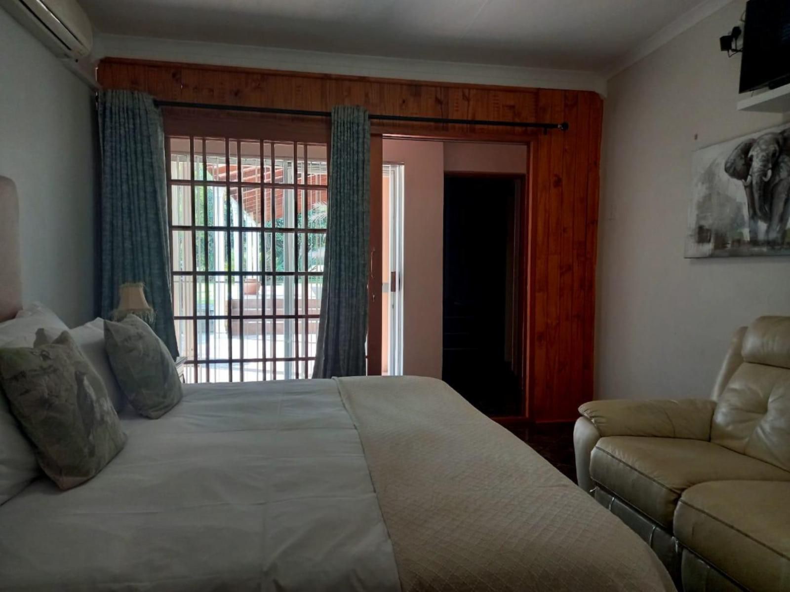 The Hills Guest House Aviary Hill Newcastle Kwazulu Natal South Africa Bedroom